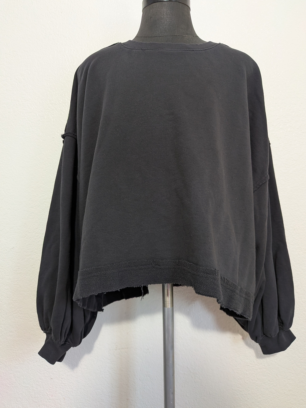 Free People Black Washed Women's Oversized Sweatshirt With Bubble Sleeves. No Sz